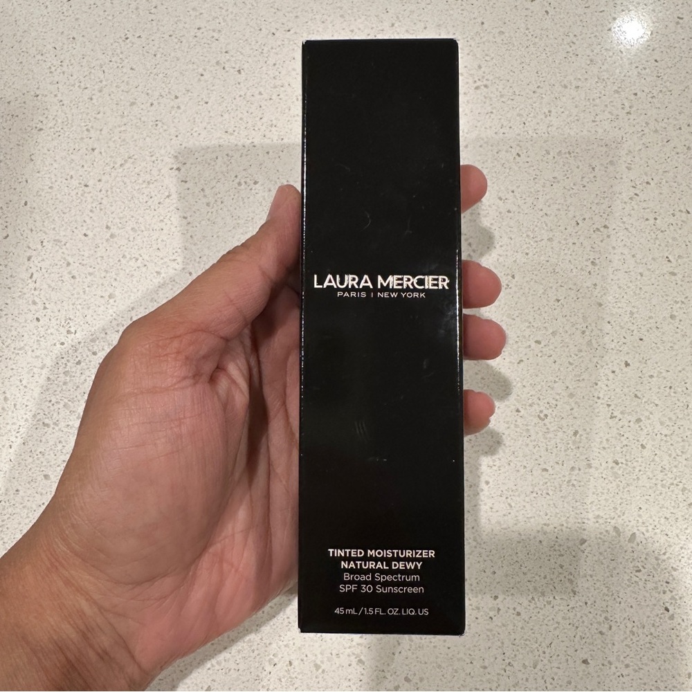 NEW 6N Umber Laura Mercier Tinted Moisturizer Natural Dewy SPF 30 45mL/1.5fl oz - Picture 3 of 8